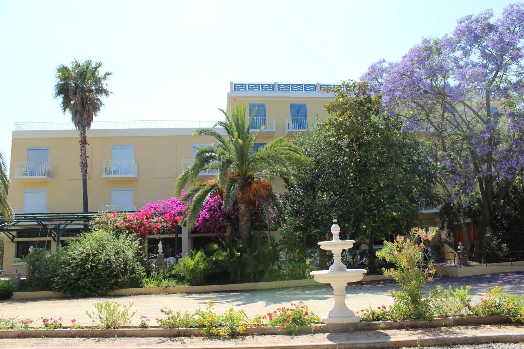 Castellu Hotel Lucciana  Exterior foto